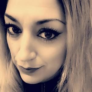 Meet your Posher, Cynthia